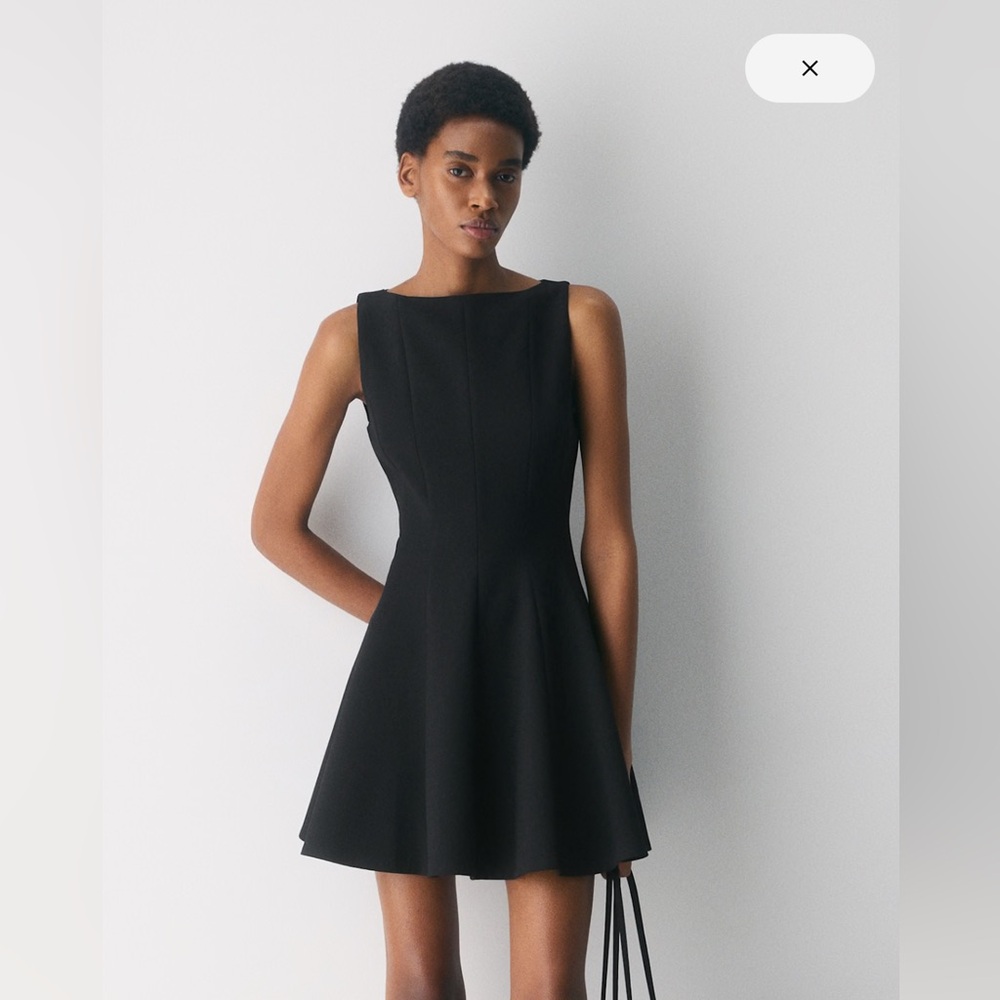 Babaton Proxy Dress (Re)essential